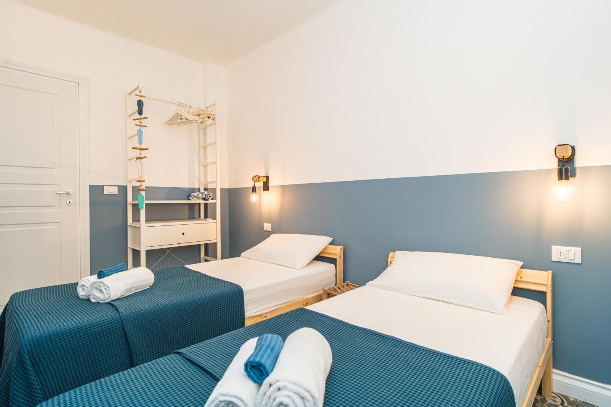 H H Moneglia Il Vicolo Apartment ภายนอก รูปภาพ