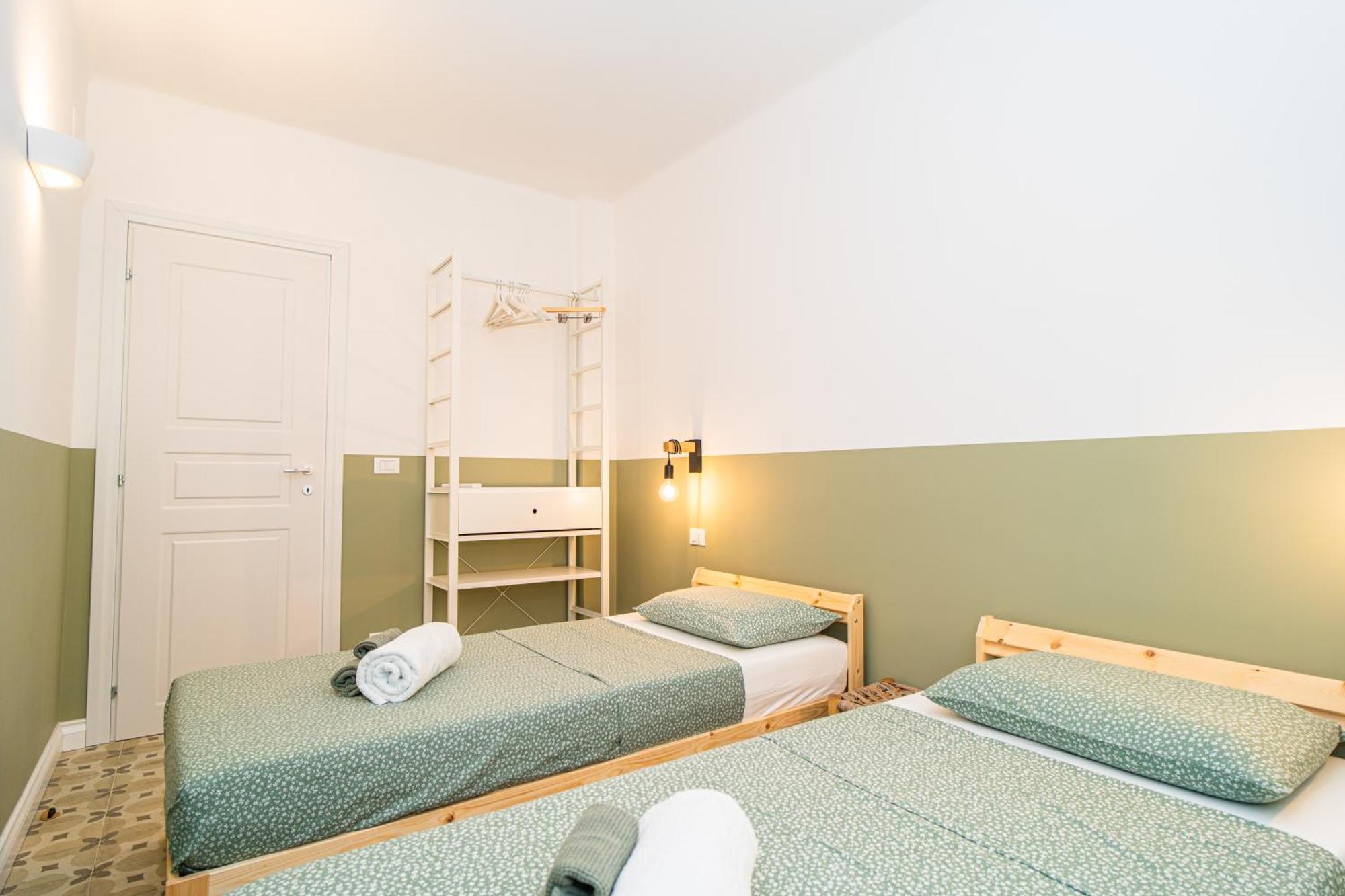 H H Moneglia Il Vicolo Apartment ภายนอก รูปภาพ