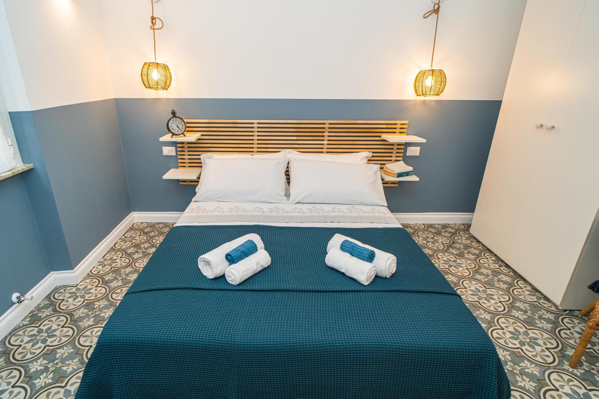 H H Moneglia Il Vicolo Apartment ภายนอก รูปภาพ